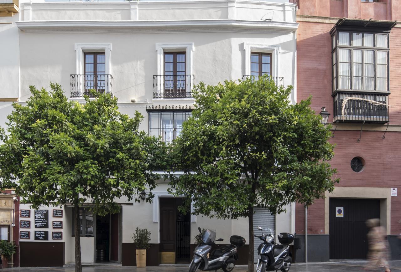 Santa Maria Apartments Sevilla Eksteriør billede