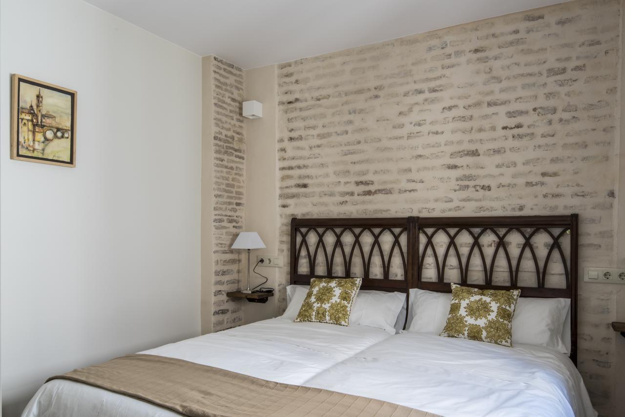 Santa Maria Apartments Sevilla Eksteriør billede