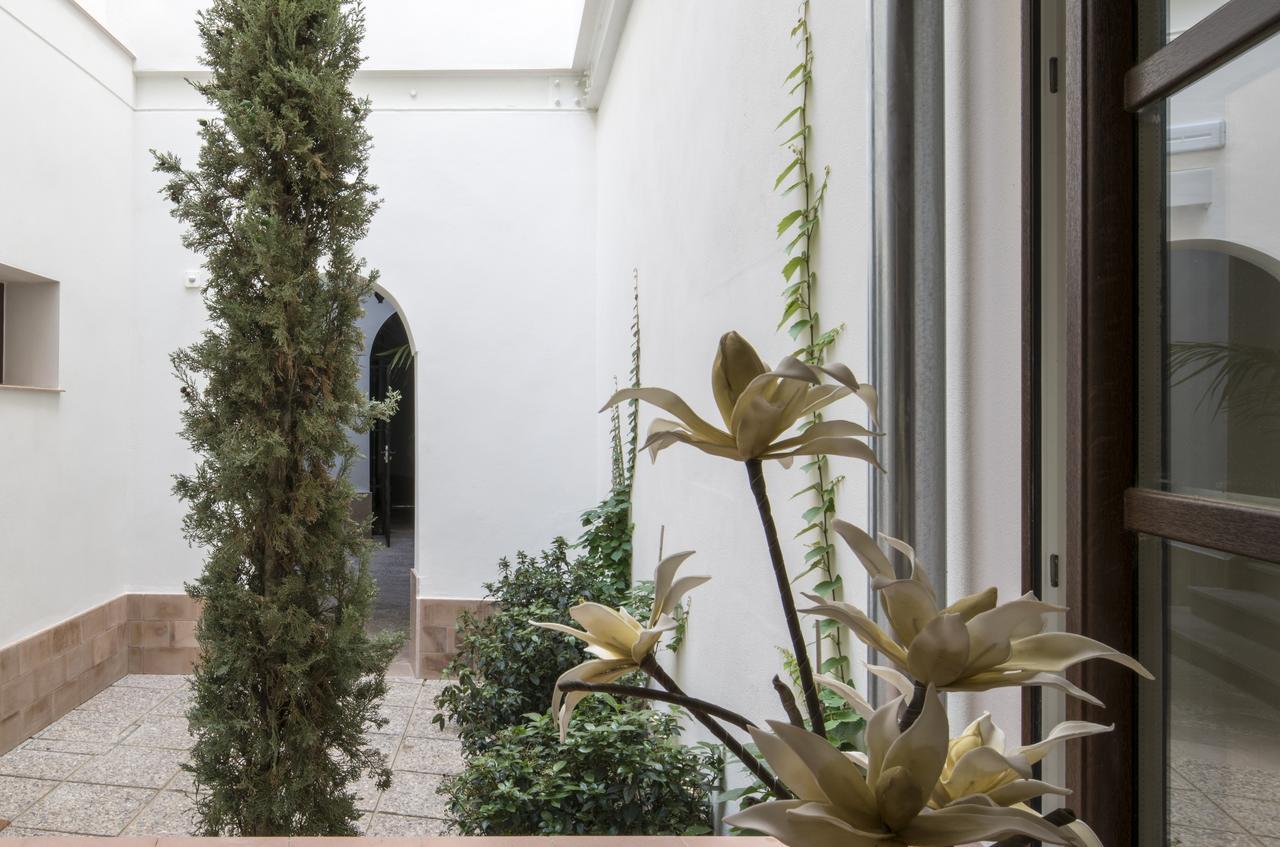 Santa Maria Apartments Sevilla Eksteriør billede