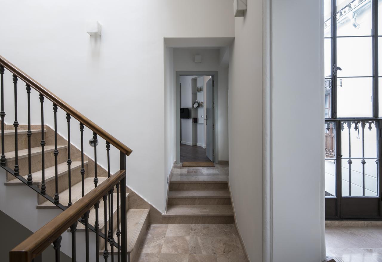 Santa Maria Apartments Sevilla Eksteriør billede