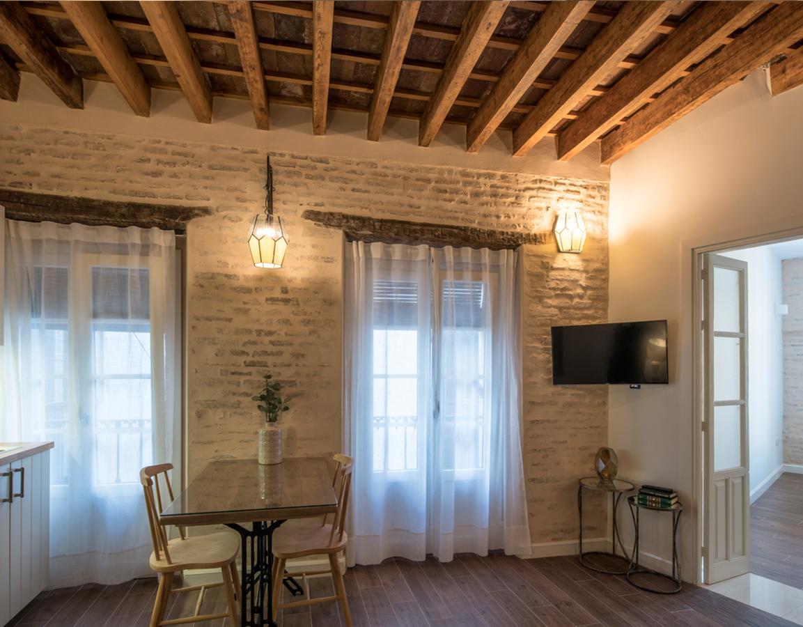 Santa Maria Apartments Sevilla Eksteriør billede