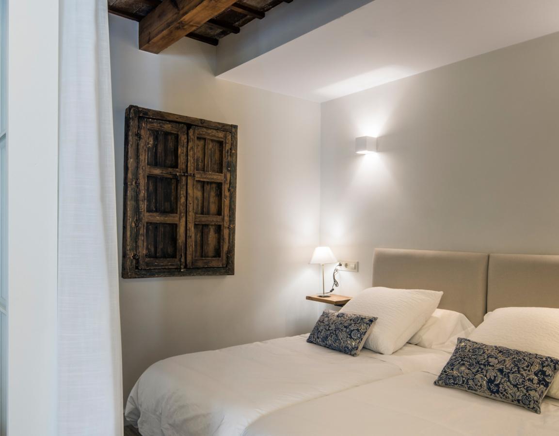 Santa Maria Apartments Sevilla Eksteriør billede