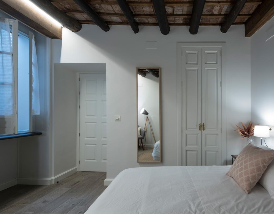 Santa Maria Apartments Sevilla Eksteriør billede