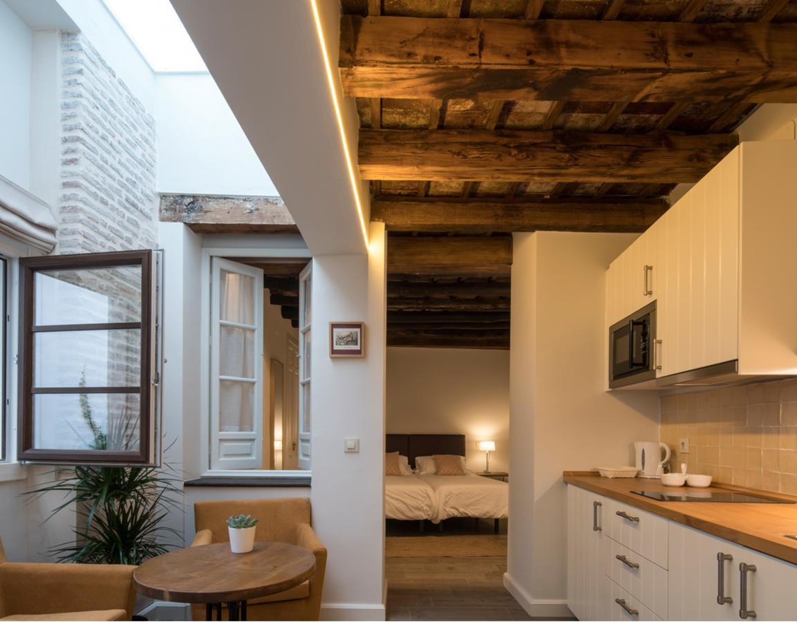 Santa Maria Apartments Sevilla Eksteriør billede